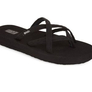 Teva Olowahu Sandals